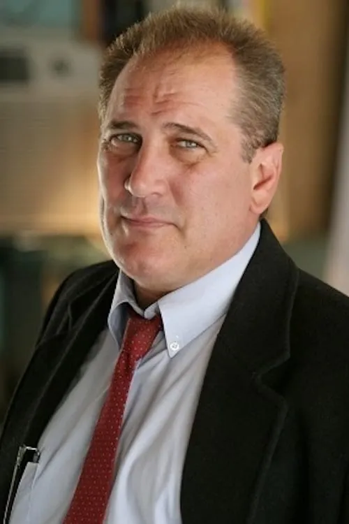 Sam Ayers en su biografía y filmografía