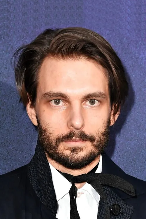 Doug Liman ha trabajado con Sam Levinson en 1 ocasiones