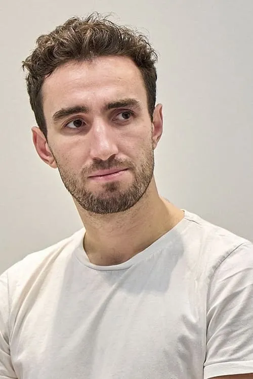 Edward Bluemel ha trabajado con Sam Steiner en 1 ocasiones