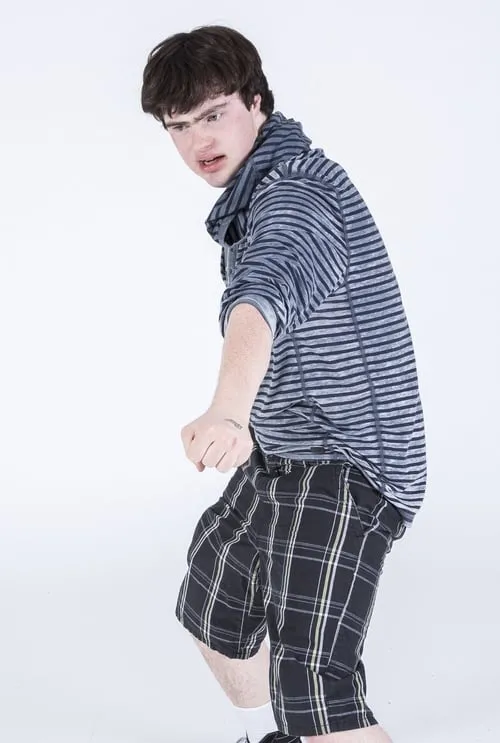 Sam Suchmann interpretando a Himself