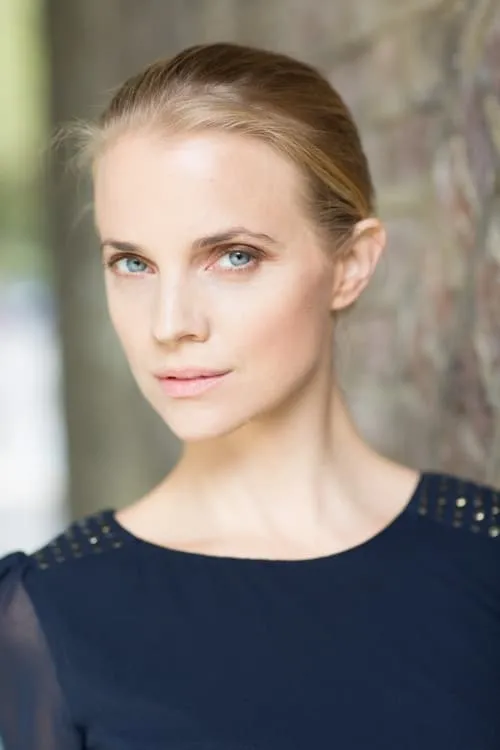 Catrin Aaron ha trabajado con Samantha E. Hunt en 1 ocasiones