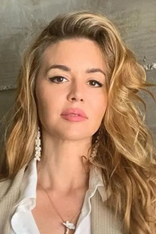 Samantha Lockwood interpretando a Lila