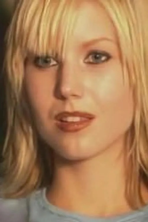 Samantha McLeod interpretando a Sophi