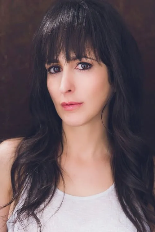 Samantha Sherman interpretando a Samantha