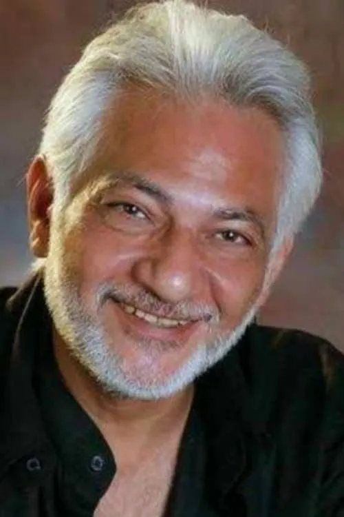 Sameh ElSoreity — personaje: Issa Al-Hawari