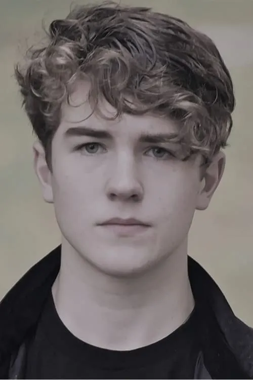 Samuel Joslin interpretando a Jonathan Brown