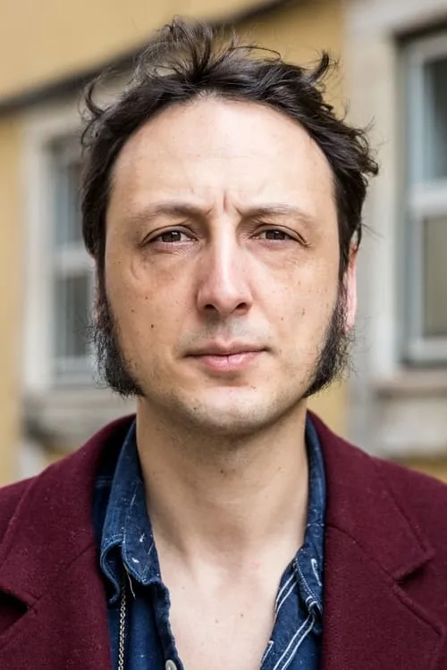 Sofia Arruda ha trabajado con Samuel Úria en 1 ocasiones