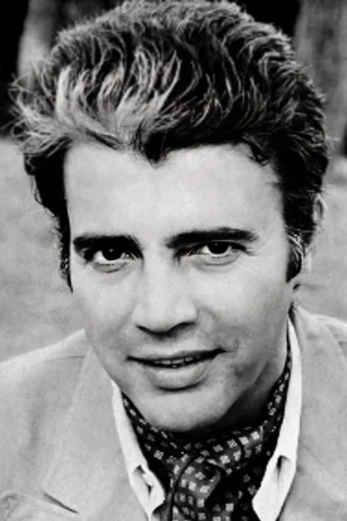 Sandro Moretti interpretando a Robert