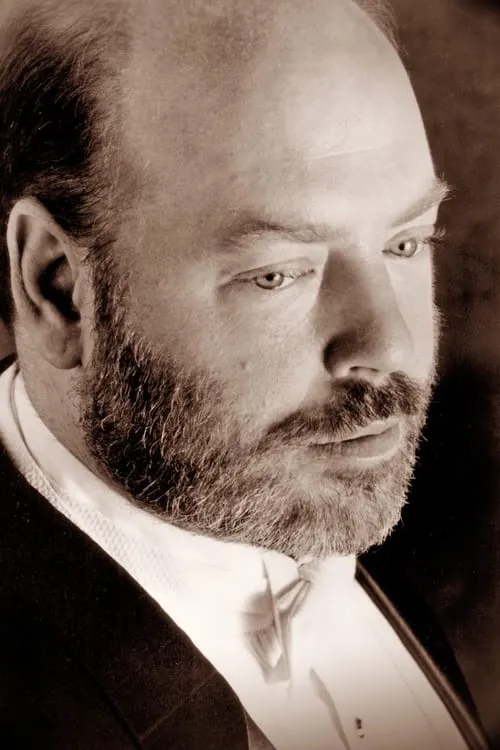 James Maddalena ha trabajado con Sanford Sylvan en 2 ocasiones