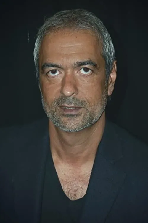 Angela Tassoni ha trabajado con Sanjay Pandya en 1 ocasiones