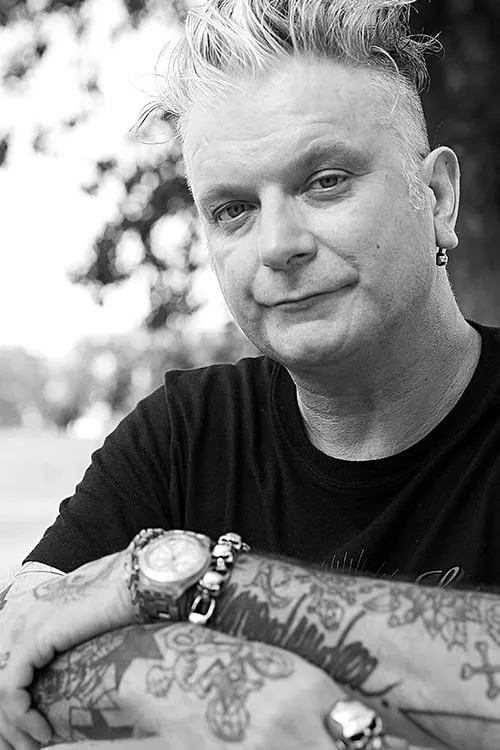 Sanseverino interpretando a The Rocker