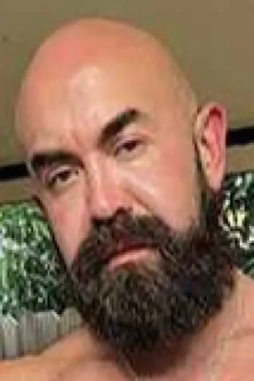 Benjamin Grey ha trabajado con Santi Del Rio en 2 ocasiones