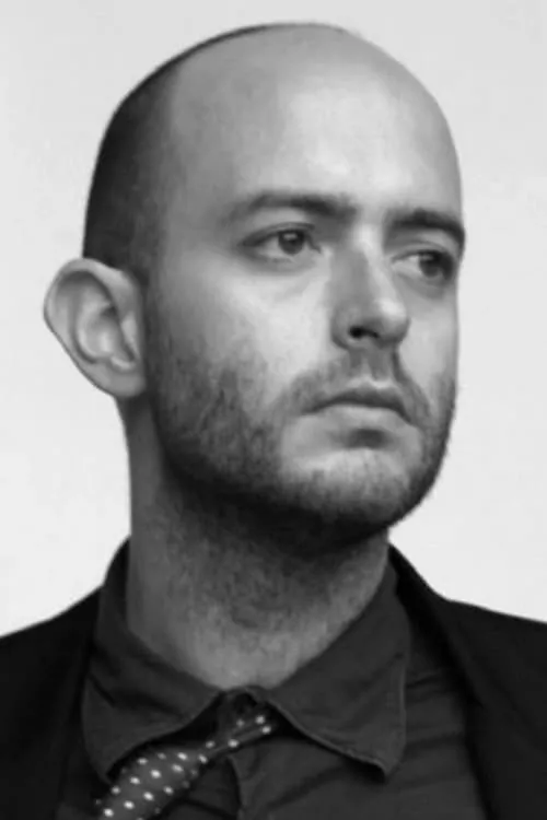 Santiago Giralt interpretando a