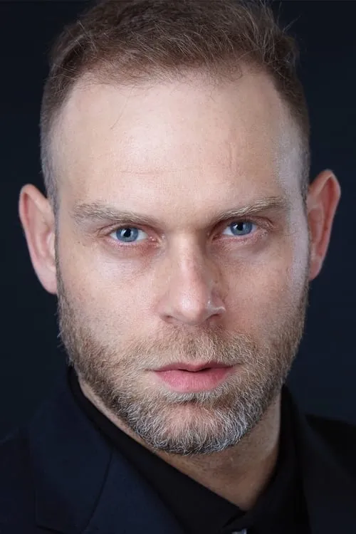 Francesc Xavier Capell ha trabajado con Santiago Romero en 1 ocasiones