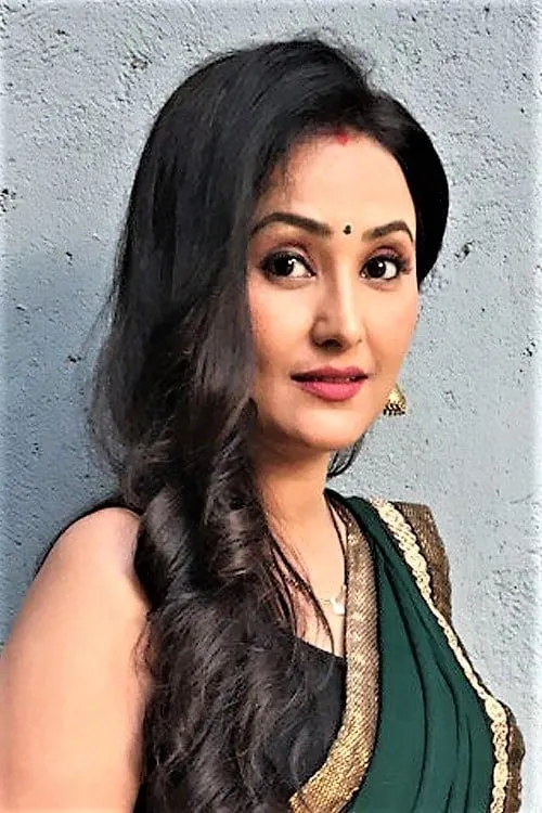 Sapna Sikarwar — personaje: Kashmira Agarwal / Kashmira's Grandmother