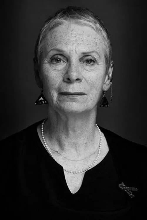 John Alderton ha trabajado con Sara Kestelman en 2 ocasiones