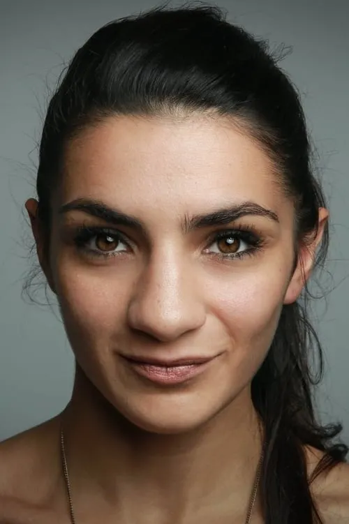 Lea Vlamos ha trabajado con Sarah Belala en 1 ocasiones