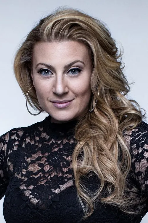 Sarah Dawn Finer interpretando a Camilla Gævert