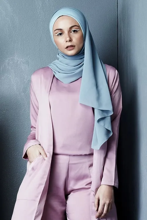 Samantha Katie James ha trabajado con Sarah Hildebrand en 1 ocasiones