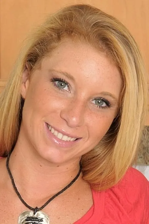 Sarah Jackson interpretando a (archive footage)