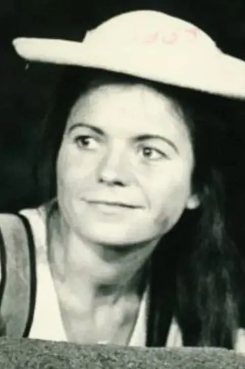 Cassie Stuart ha trabajado con Sarah-Jane Holm en 2 ocasiones