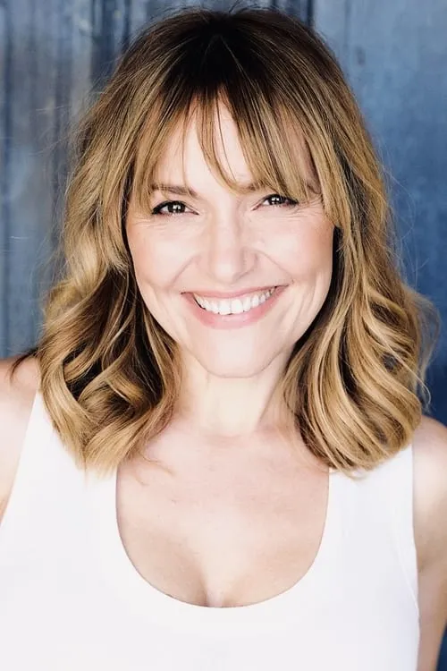 Sarah McElligott interpretando a Charla