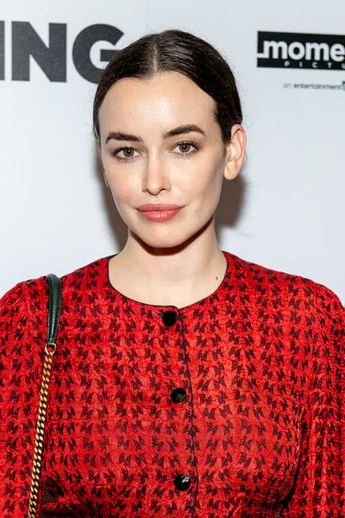 Sarah Stephens interpretando a The Witch, Young