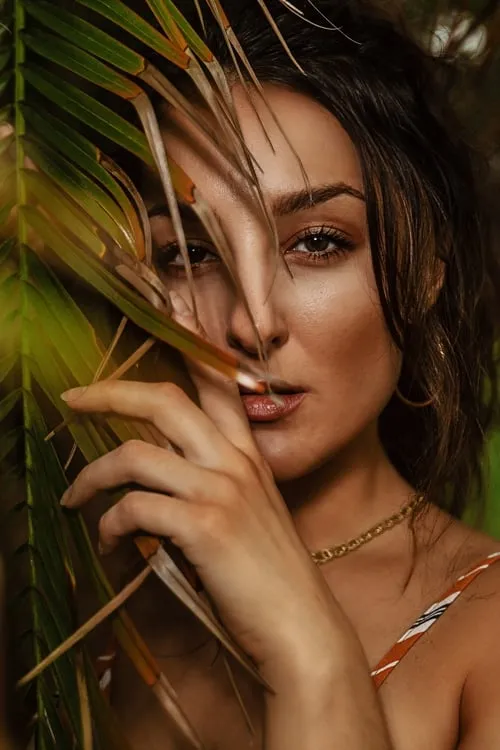 Andy Comeau ha trabajado con Sarah Villegas en 1 ocasiones