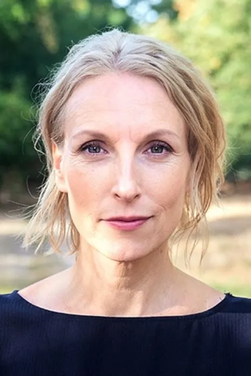 Sascia Haj interpretando a Steffi