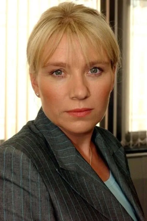 Ludmila Kurepova ha trabajado con Saskia Wickham en 1 ocasiones