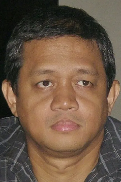 Timur Angin ha trabajado con Sastha Sunu en 1 ocasiones