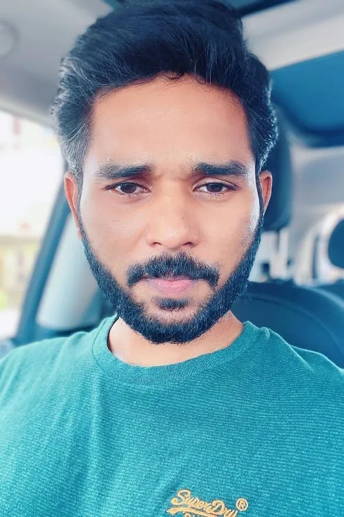 Sathyamurthi .V interpretando a