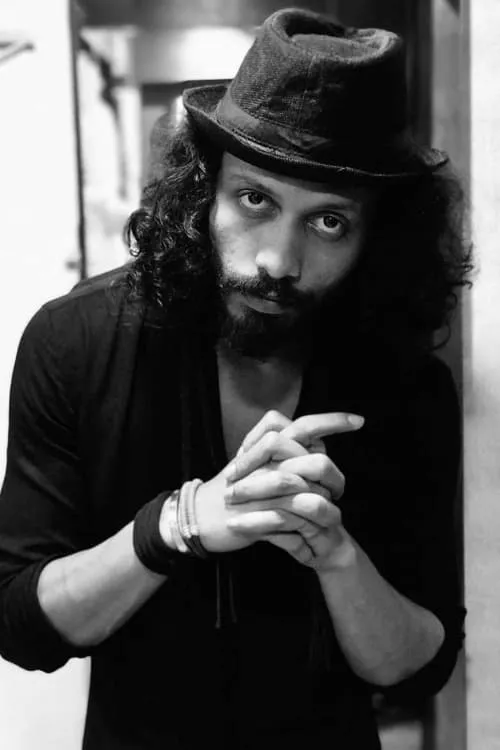 Sam Sibin ha trabajado con Savad Vintage en 1 ocasiones