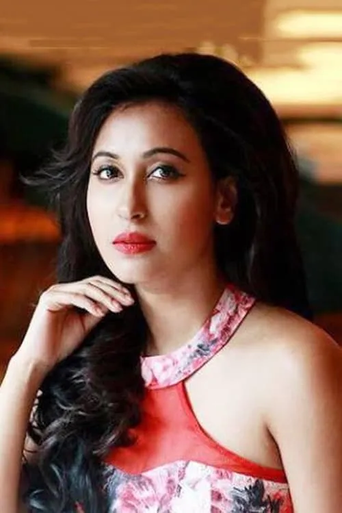 Poulomi Das ha trabajado con Sayani Datta en 1 ocasiones