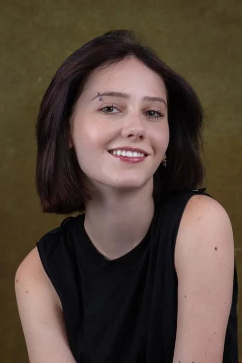 Scarlett Rayner interpretando a Eternity Winter