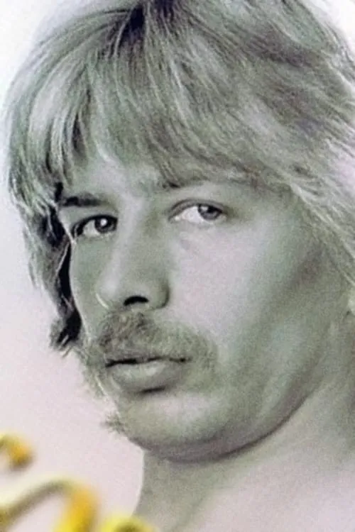 Scorpio interpretando a Octavius