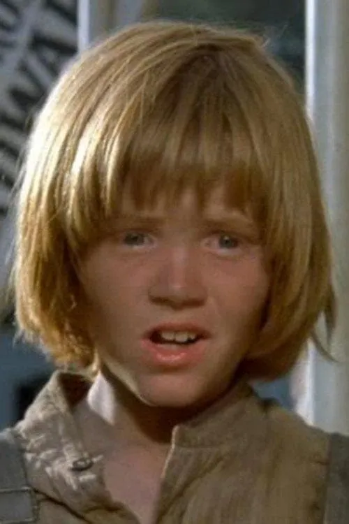 Sean Marshall — personaje: Max Fitzpatrick