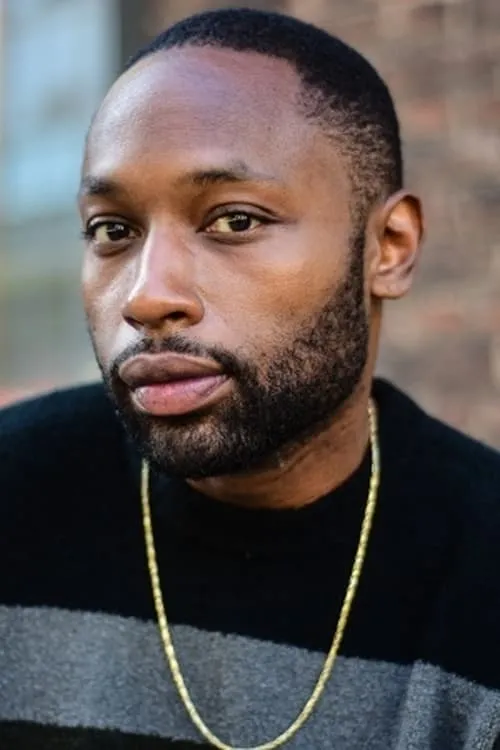 Sean Nelson interpretando a Nathan Andrews