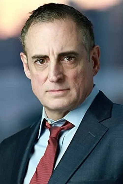 Sean Patrick Reilly interpretando a Richard