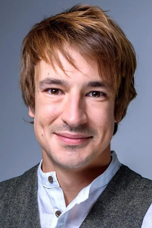 Sebastian D. Fischer — personaje: Viktor Saalfeld