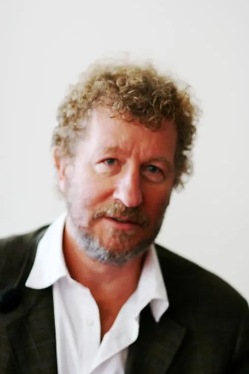 Sebastian Faulks — personaje: Himself - Presenter