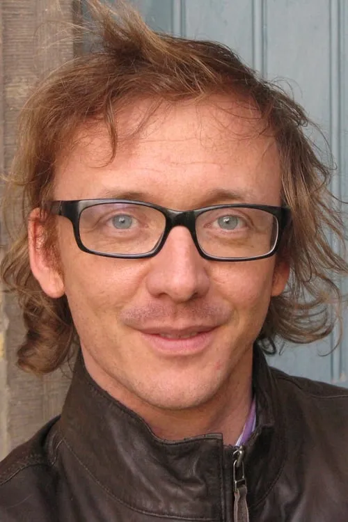 Manuela Servais ha trabajado con Sebastien Hebrant en 1 ocasiones