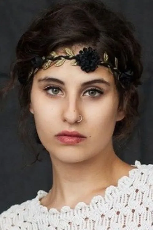 Selin Dumlugöl en su biografía y filmografía