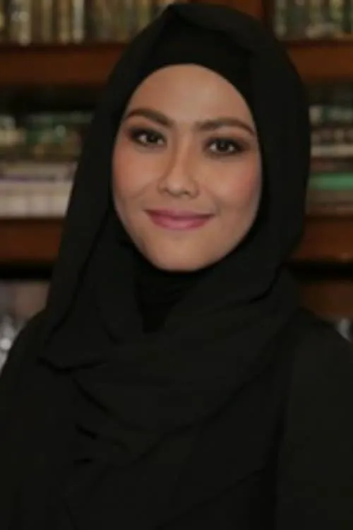 Selly Hasan — personaje: Olly