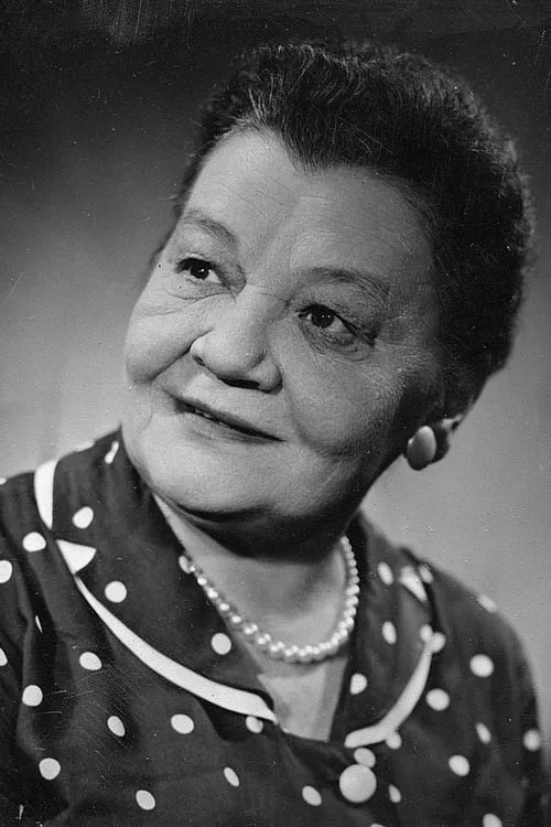 Senni Nieminen interpretando a Anderssonska