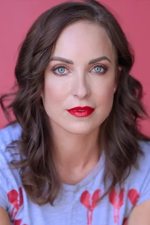 Serena Starks interpretando a Sergeant Reyna Flynn