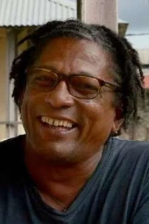 John R. Pepper ha trabajado con Serge Abattucci en 1 ocasiones