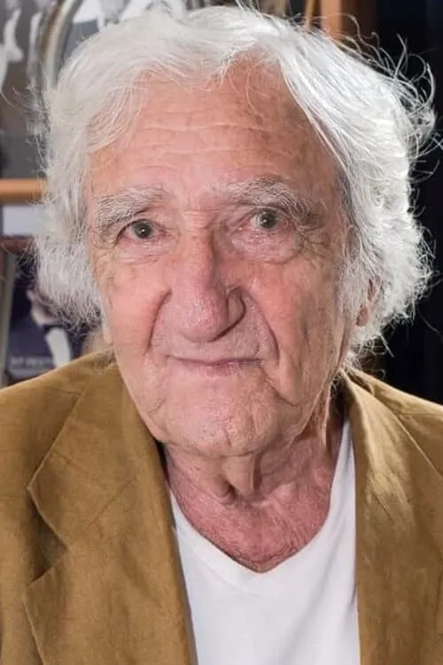 Serge Rezvani interpretando a Albert