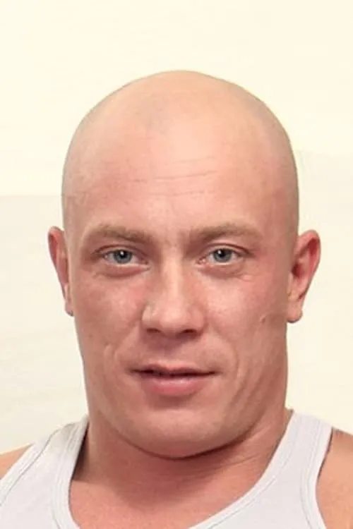 Serge Shalik interpretando a 