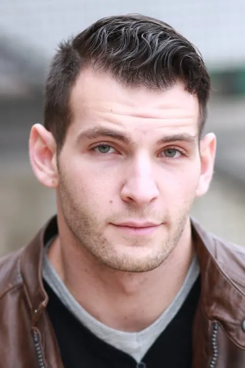 Adam Huel Potter ha trabajado con Sergio Rizzuto en 3 ocasiones